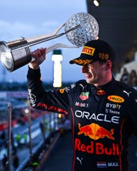 27570_motorlat-f1-gp-japon-2022-cronica-y-resultados-de-carrera-red-bull-logra-el-1-2-en-suzuka-y-max-verstappen-se-corona-campeon-en-una-carrera-extendida-v39_1
